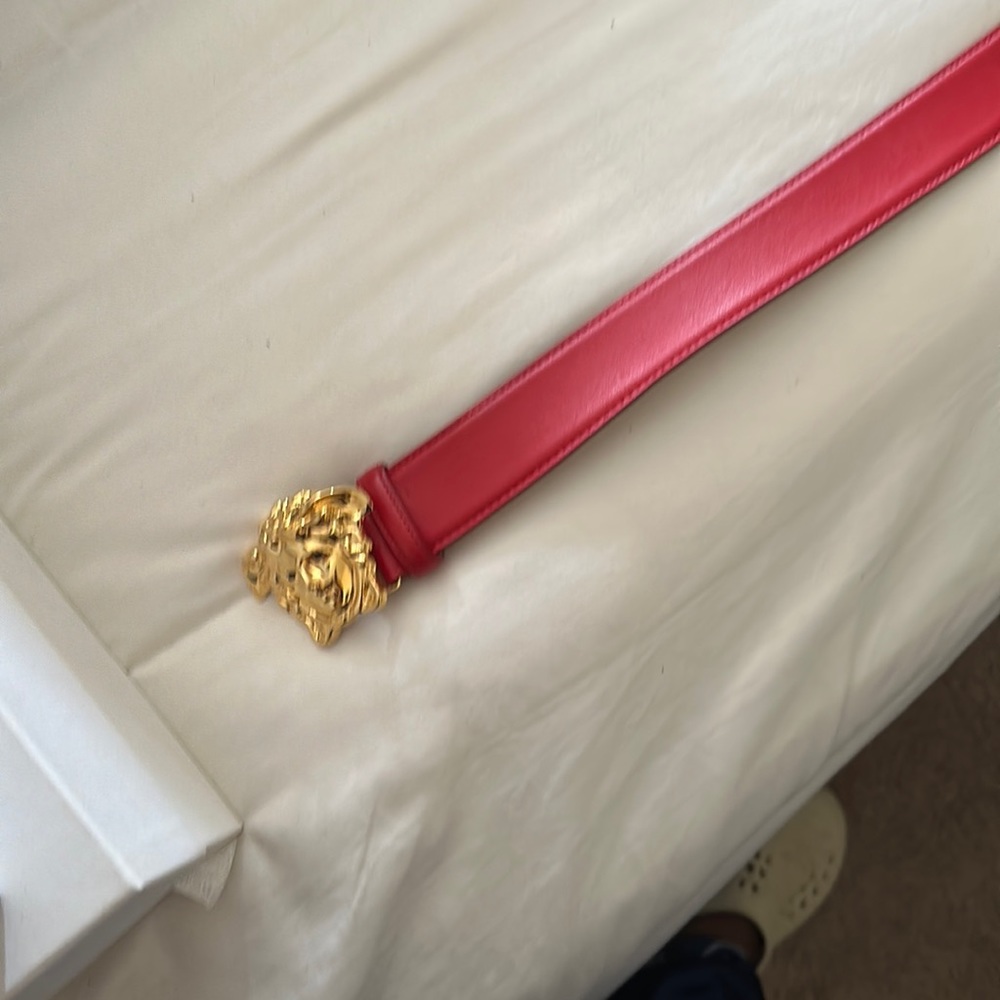 Versace belt good condition